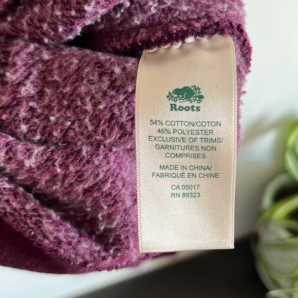 Roots burgandy full zip hoody in size medium. - Picture 5 of 5